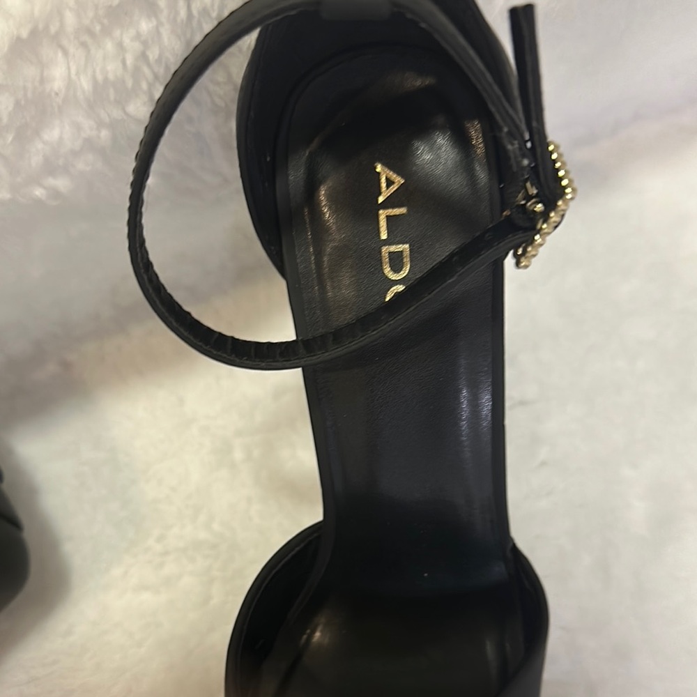 Aldo SIZE-7.5M Black Platform Shoes for Effortless Elegance - Picture 5 of 13